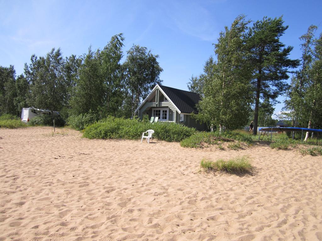Lomakyla Kultahiekat Hotel Manamansalo Exterior photo